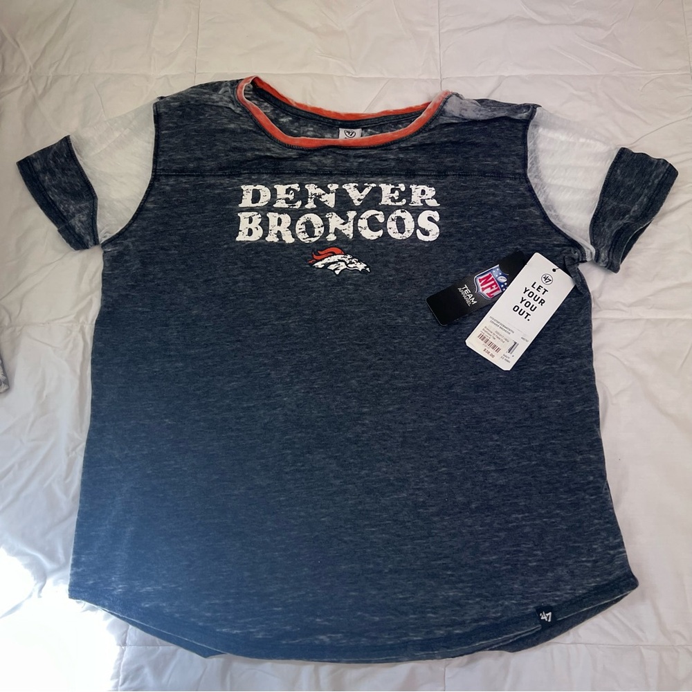 Denver Broncos Fade Out Boyfriend T-Shirt - Picture 4 of 7